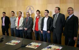 De izquierda a derecha, Javier Nadal, Nacho, Núñez, Antonio Ariño, Héctor, Santi II, Joan Oltra